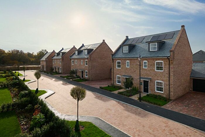 4 Bedroom Semi-Detached House For Sale In The Orchards, Leighwood Fields, GU6