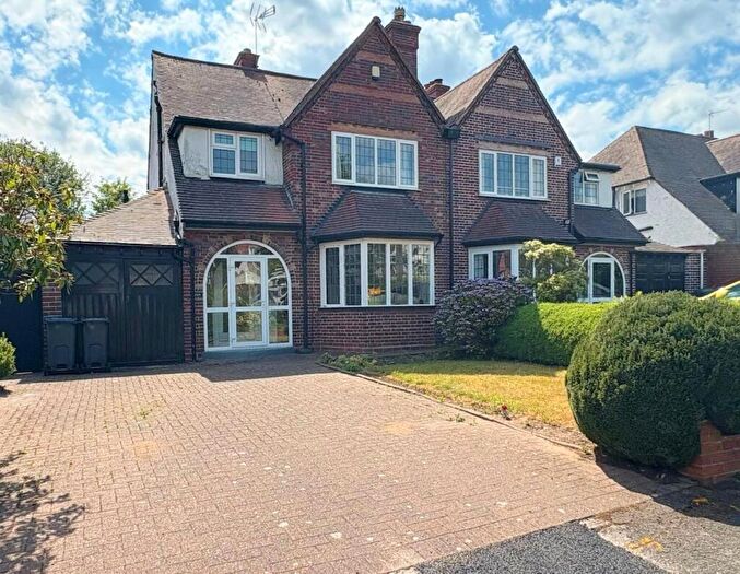 3 Bedroom Semi-Detached House For Sale In Chester Road, Erdington, Birmingham, B24