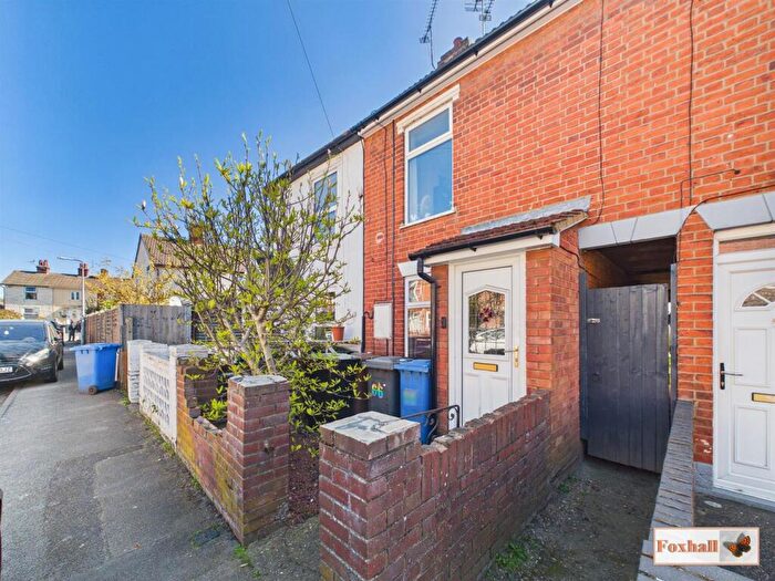 2 Bedroom Terraced House For Sale In Windsor Road, Ipswich, IP1