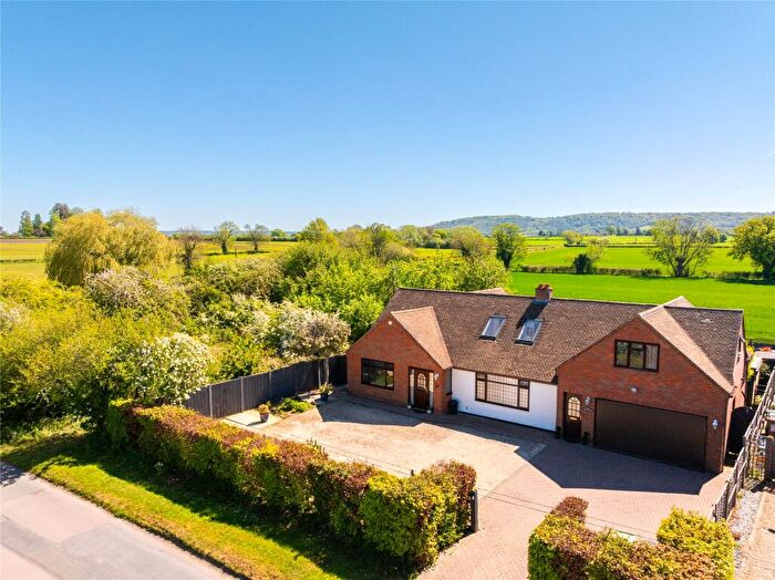 6 Bedroom Detached House For Sale In Sydenham Road, Sydenham, Chinnor, Oxfordshire, OX39
