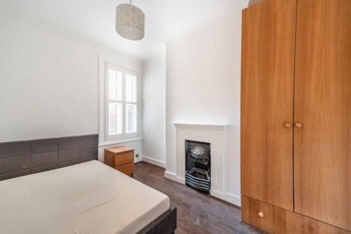 2 Bedroom Flat To Rent In Ground Floor Flat, Bollo Lane, London, W4