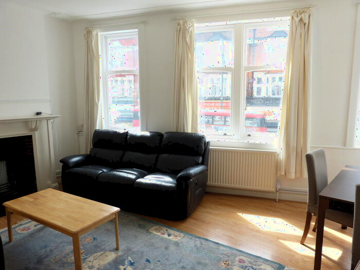 2 Bedroom Flat To Rent In Finchley Road, London, NW11