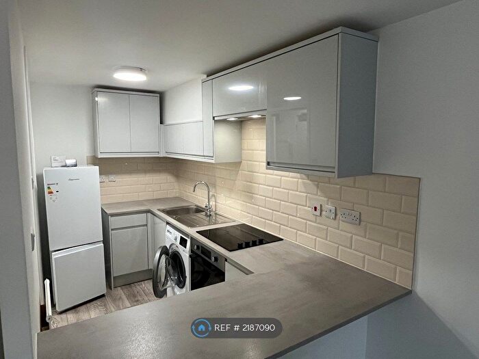 Studio To Rent In Whitehall Road, Uxbridge, UB8