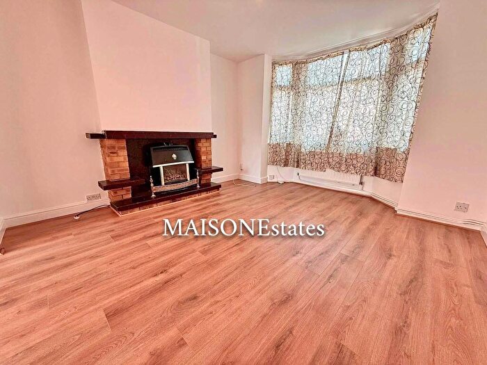 3 Bedroom Terraced House To Rent In Beresford Avenue, Coventry, CV6