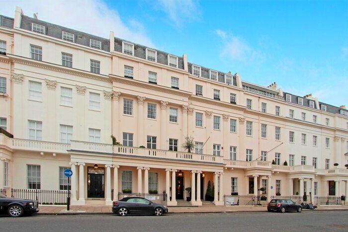 5 Bedroom Flat To Rent In Upper Belgrave Street, London, SW1X
