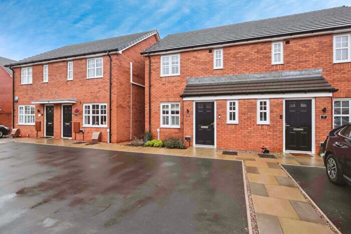 3 Bedroom Semi Detached House For Sale In Parkesine Lane, West Midlands, B24