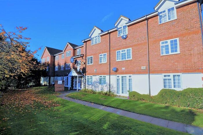 Apartment For Sale In Wilkins Close, Colliers Wood Borders, CR4