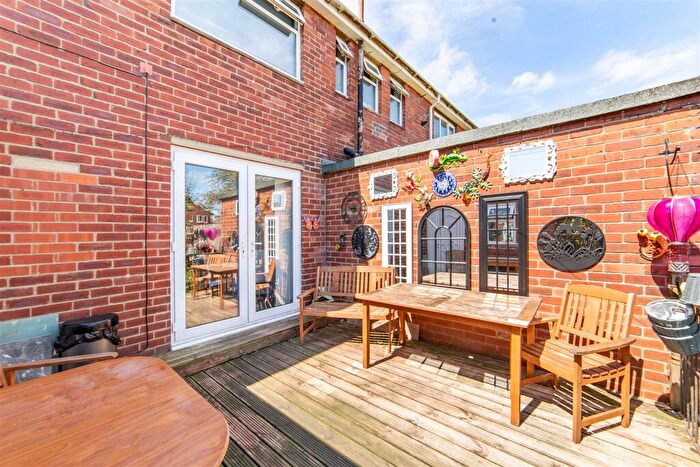 3 Bedroom End Of Terrace House For Sale In Caroline Gardens, Wallsend, NE28