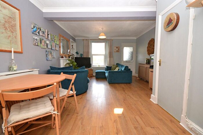2 Bedroom End Of Terrace House For Sale In Coombe Park Lane, Plymouth, Devon, PL5