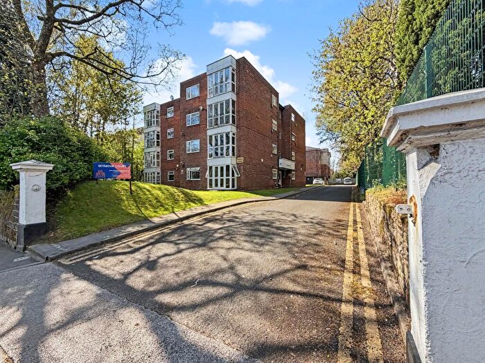 1 Bedroom Flat For Sale In Seymour Court, Bury Old Road, Salford, M7