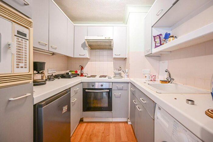 Studio To Rent In Fletcher Street, Tower Hamlets, London, E1
