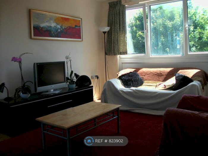 3 Bedroom Maisonette To Rent In Hyperion House, London, E3