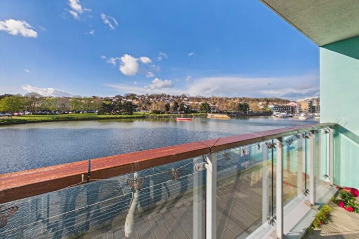 2 Bedroom Apartment For Sale In Martingale Way, Portishead, Bristol, BS20