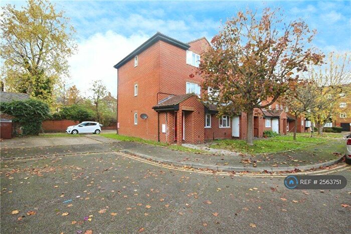1 Bedroom Maisonette To Rent In Chatsworth Place, Mitcham, CR4