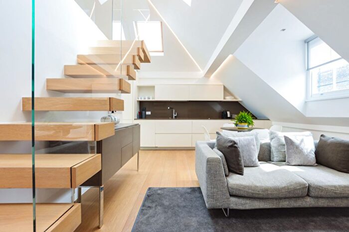 1 Bedroom Flat To Rent In Flat, Greek Street, London, W1D