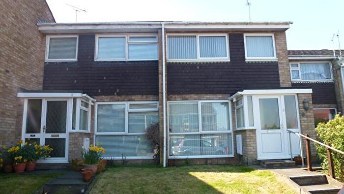 3 Bedroom Town House To Rent In School Lane, Irchester, NN29