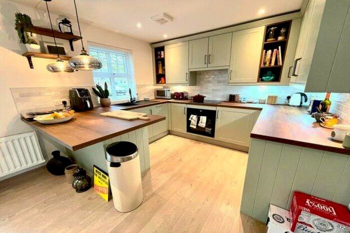 2 Bedroom Flat To Rent In Marland Way, Manchester, M32