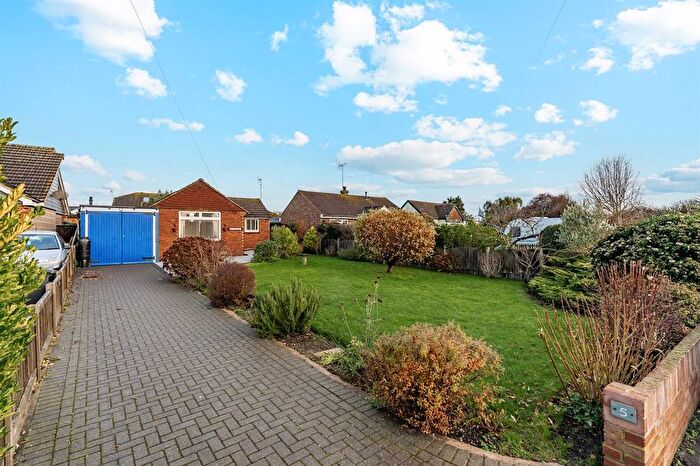 1 Bedroom Detached Bungalow For Sale In Whitstable Road, Herne Bay, CT6