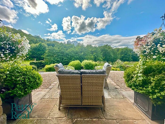 3 Bedroom Barn Conversion For Sale In Skipton Old Road, Colne, BB8