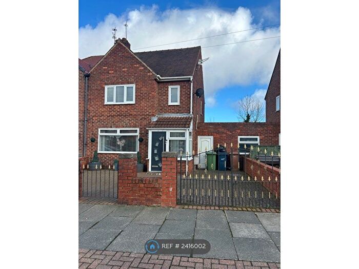 2 Bedroom Semi-Detached House To Rent In Vicarage Road, Sunderland, SR3