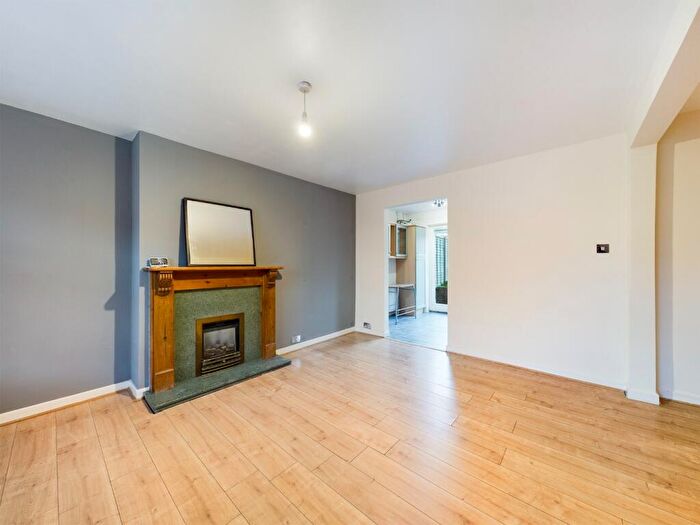 3 Bedroom End Of Terrace House To Rent In Bennetts End Road, Hemel Hempstead, Hertfordshire, HP3