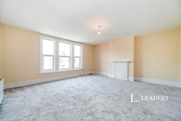 2 Bedroom Flat To Rent In Elm Grove, Southsea, PO5