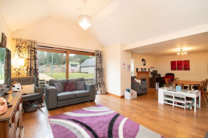 2 Bedroom Cottage For Sale In High Street, Laurencekirk, AB30