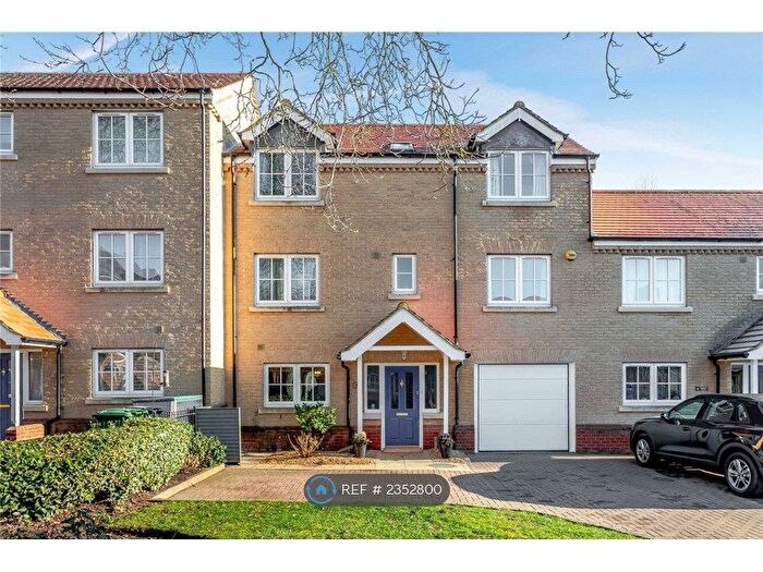 5 Bedroom Terraced House To Rent In Walnut Mews, Peterborough, PE3