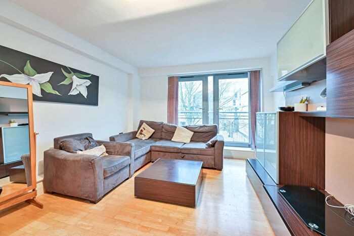 2 Bedroom Flat To Rent In Grange Road, Bermondsey, London, SE1