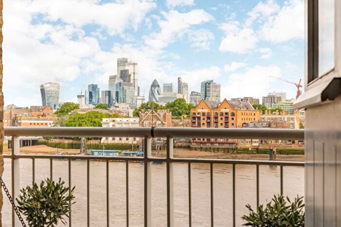 2 Bedroom Flat To Rent In Rotherhithe Street, Rotherhithe, SE16