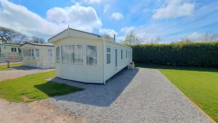 2 Bedroom Chalet For Sale In Greenbottom, Chacewater, Truro, TR4