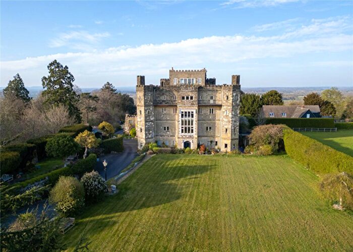 3 Bedroom Penthouse For Sale In Nutbourne Lane, Nutbourne, RH20