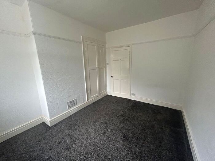 1 Bedroom Flat To Rent In Chamberlain Road, Hull, HU8