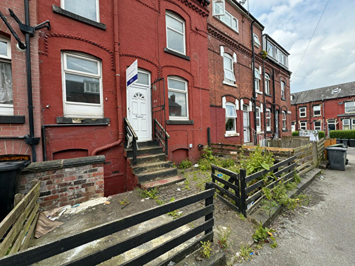 2 Bedroom Terraced House To Rent In Bexley Terrace, Leeds, West Yorkshire, LS8