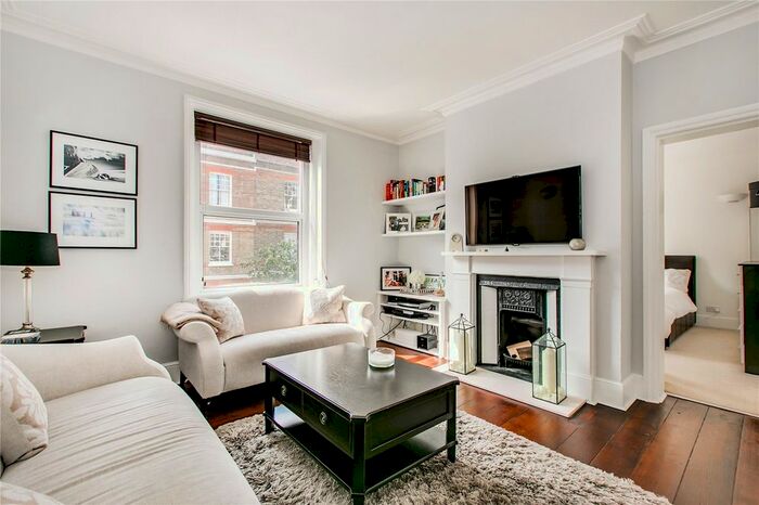 2 Bedroom Flat For Sale In St Olafs Road, Fulham, SW6