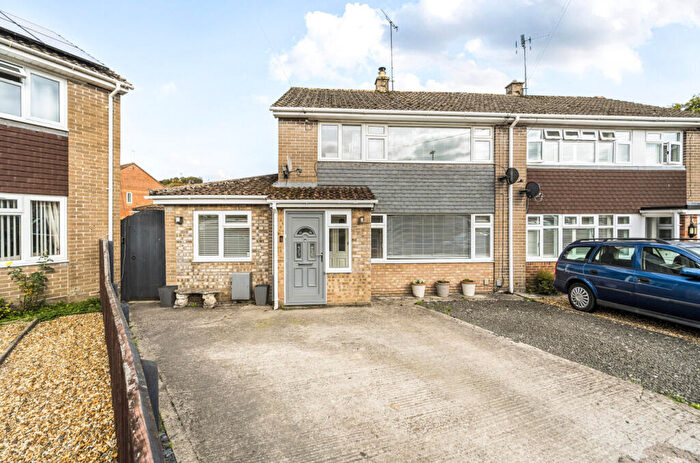 4 Bedroom House For Sale In Manor Gardens, Warminster, BA12