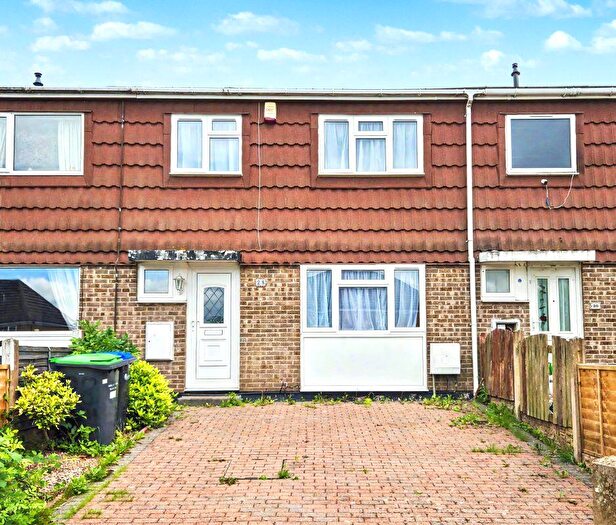 3 Bedroom Terraced House For Sale In Ashwood Avenue, Kirkby-in-Ashfield, Nottingham, NG17