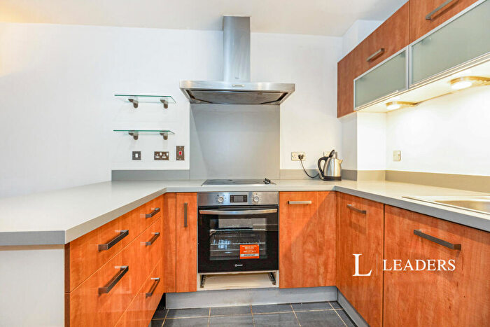 1 Bedroom Flat To Rent In Broad Street, Northampton, NN1