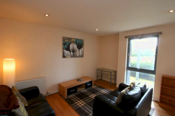 2 Bedroom Flat To Rent In Merkland Lane, Aberdeen, AB24