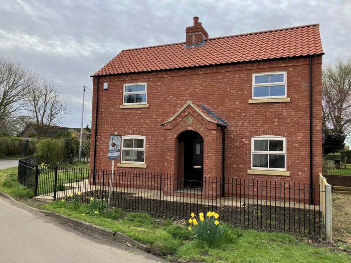 4 Bedroom Detached House To Rent In Thornton Road, South Kelsey, LN7