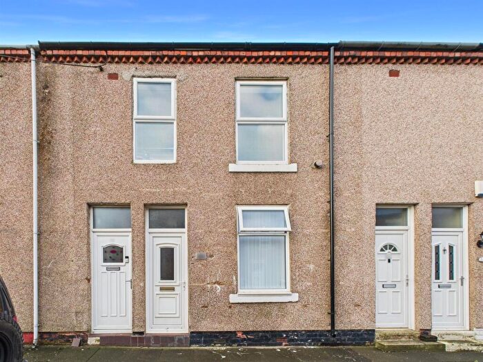 3 Bedroom Apartment For Sale In Clarence Street, Seaton Sluice, NE26