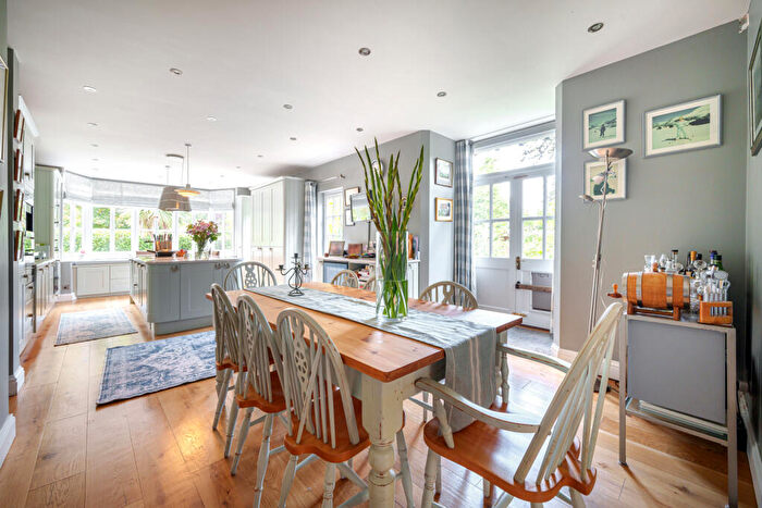 5 Bedroom Detached House For Sale In Latchmoor Grove, Chalfont St. Peter, Gerrards Cross, Buckinghamshire, SL9