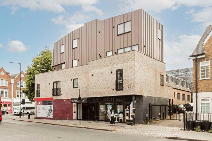 1 Bedroom Flat To Rent In Putney Bridge Road, London, SW18