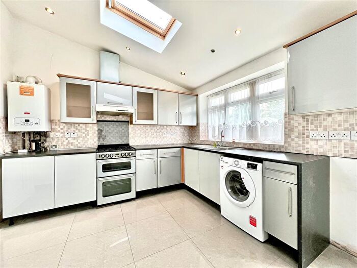 3 Bedroom Semi-Detached House To Rent In Station Road, Hounslow, TW3