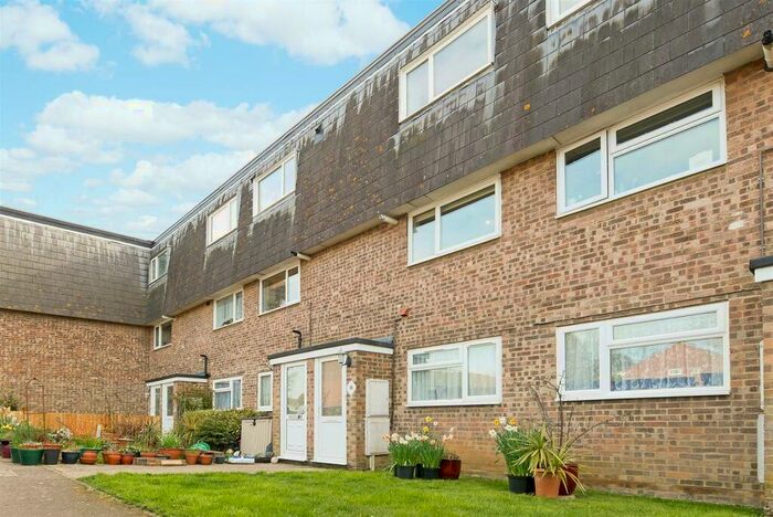 2 Bedroom Maisonette To Rent In Market Close, Barnham, PO22
