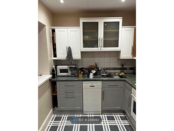 1 Bedroom Flat To Rent In Hendon Lane, London, N3