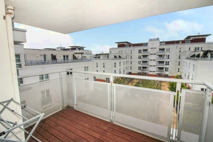 2 Bedroom Apartment To Rent In Watkin Road, Leicester, LE2