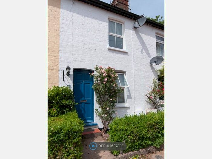 2 Bedroom Terraced House To Rent In Riverside, Dorking, RH4