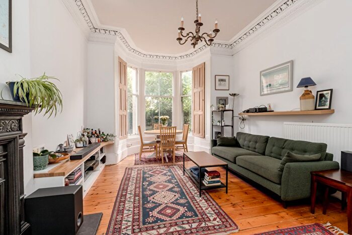 2 Bedroom Flat For Sale In Gfr, Sciennes Road, Marchmont, Edinburgh, EH9