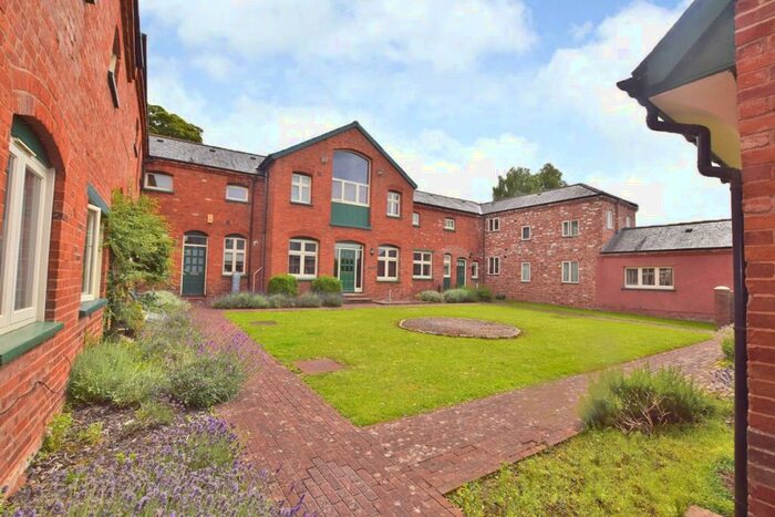 3 Bedroom Barn Conversion To Rent In Russell Way, Exeter, EX2